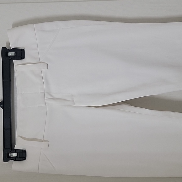 Alice + Olivia Size 0 White Boot Cut / Flared Leg Trousers, Exc. Used Cond. - Picture 11 of 13